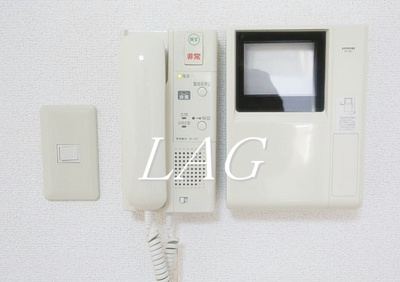 【設備】 | ドルチェ代々木 | モニター付インターホンです。