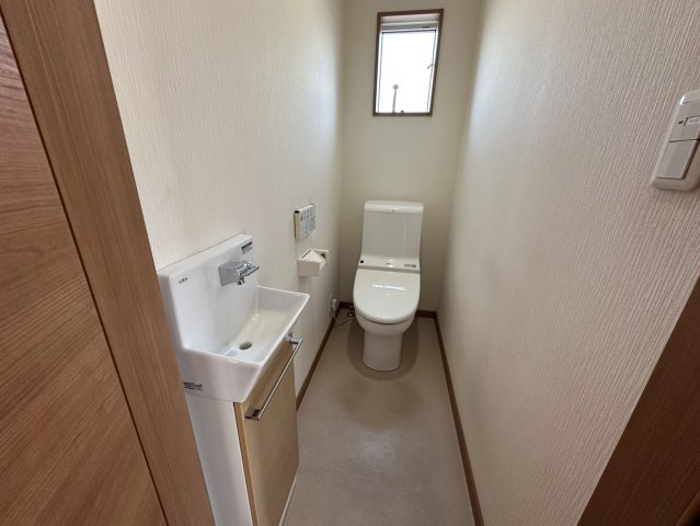 曽根町貸家のトイレ