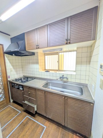 手広貸家のキッチン