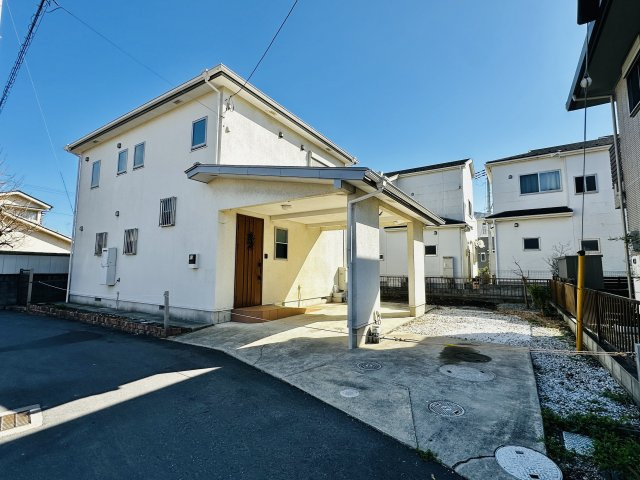 中郡大磯町国府新宿　敷地広々中古戸建