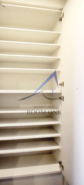 プレール・ドゥーク平和台