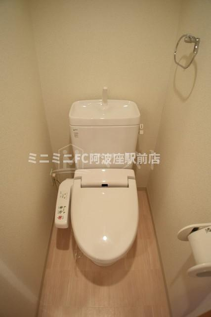 エステムコート難波WEST-SIDE大阪ドーム前のトイレ