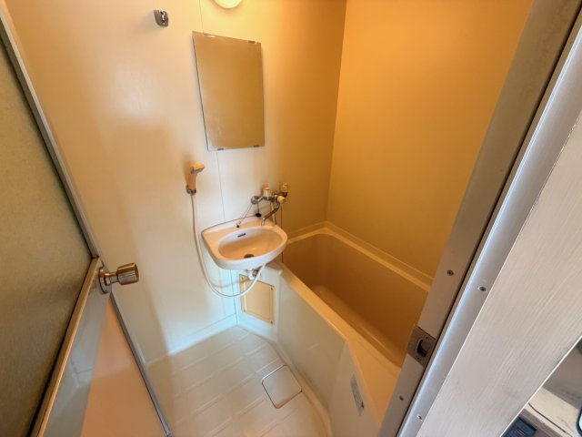 エレガントマンションの浴室