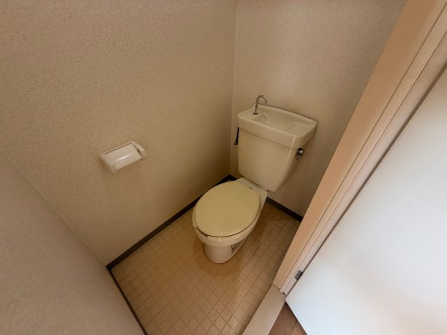 エレガントマンションのトイレ