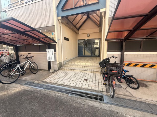 エレガントマンションのエントランス