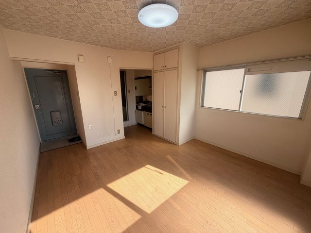 エレガントマンションの寝室