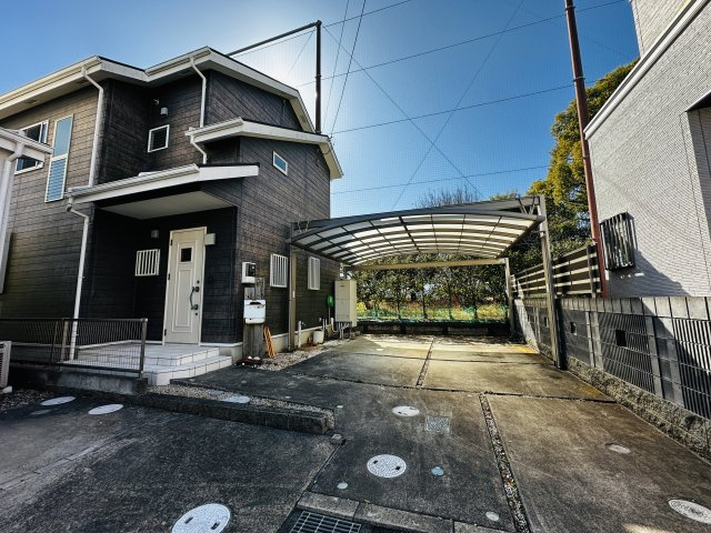 大磯町国府本郷　敷地広々注文住宅の外観