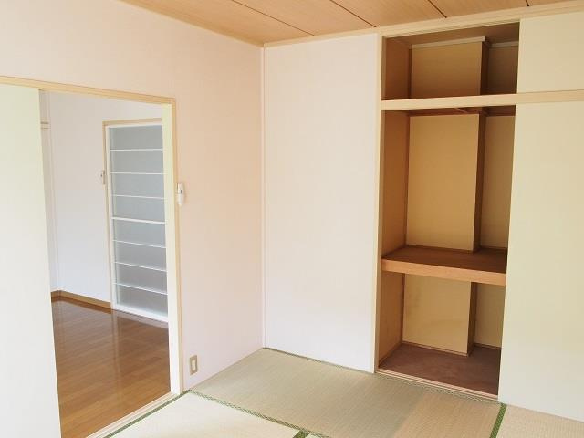 ヴィヴァース絹の台Bの内装