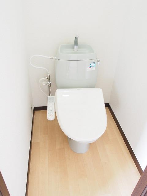 ヴィヴァース絹の台Bのトイレ