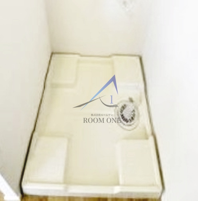 チトカラアパートメントの設備|洗濯機置き場です。