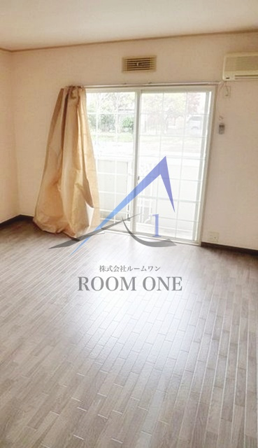 ウイングRの居間・リビング|洋室のお部屋です。