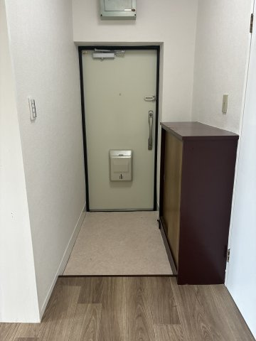 長尾住宅　4号棟の玄関