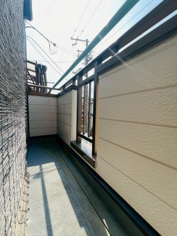 塩屋町6丁目貸家のバルコニー