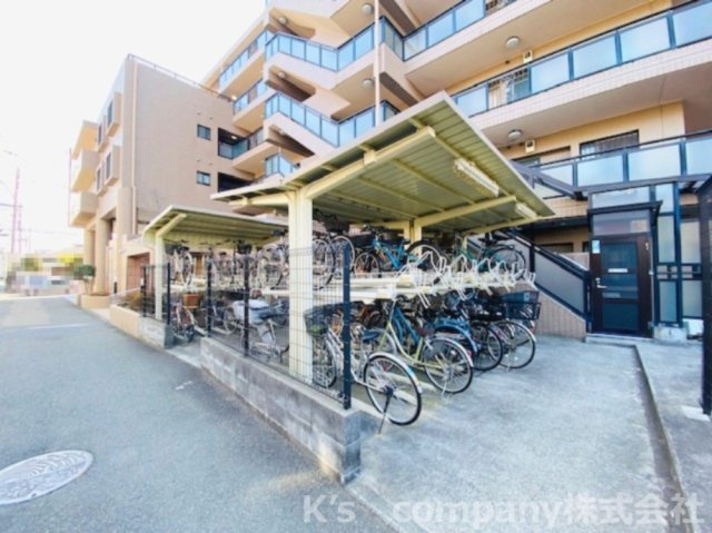 茅ヶ崎市小和田2丁目　マイキャッスル湘南辻堂の駐輪場|駐輪スペース◇