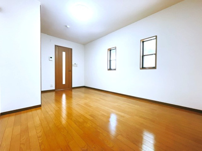 【居間・リビング】 | サンハイツ | 他の部屋のお写真となっております。