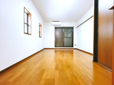 【寝室】 | サンハイツ | 他の部屋のお写真となっております。