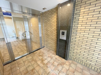 【エントランス】 | シェーンブルン羽鷹 