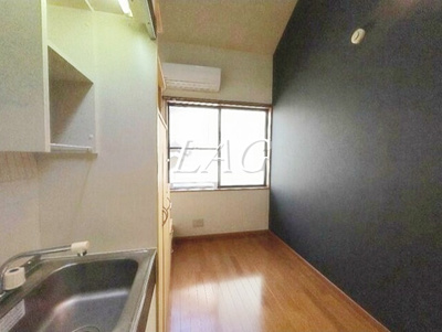 【居間・リビング】 | フラット中野 | 洋室のお部屋です。