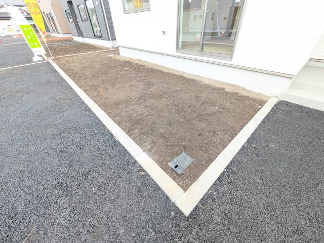 常陸大宮市姥賀町　第3　新築戸建て　8号棟の庭|日当たりや広さを現地で体感してください。理想のガーデニングや家庭菜園を始めてみませんか。