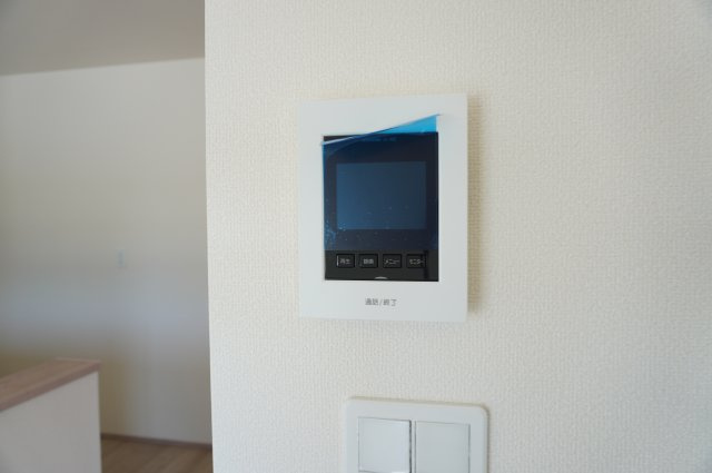 草加市谷塚仲町 新築分譲住宅 全6棟 E号棟のセキュリティ|TVモニター付きインターフォン
