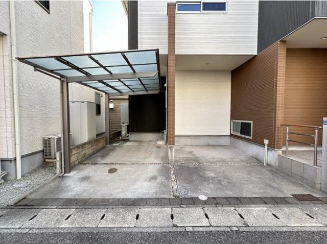 垂水区山手８丁目　中古戸建ての駐車場|駐車場です