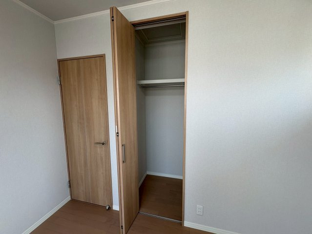 垂水区山手８丁目　中古戸建ての収納|ちょっとした収納スペースも充実しています