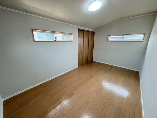 垂水区山手８丁目　中古戸建ての洋室|洋室です