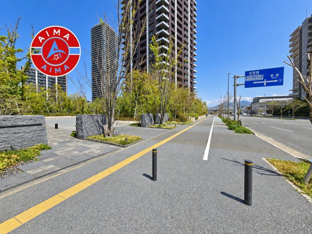 アイランドシティオーシャンフォレストタワーレジデンスEASTの現況写真|物件入口の広々とした前面道路です。