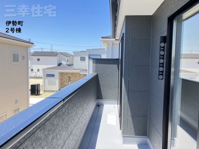 碧南市伊勢町のバルコニー|ワイドバルコニー
