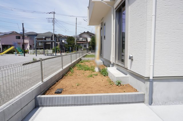 草加市谷塚仲町 新築分譲住宅 全6棟 F号棟の庭