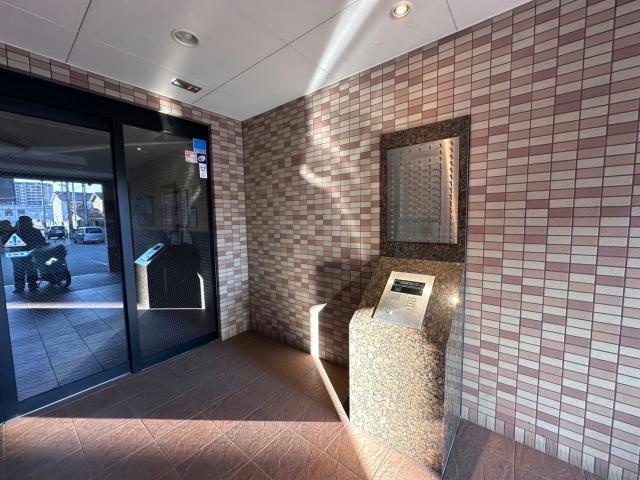 キャッスルコート飾磨弐番館のエントランス