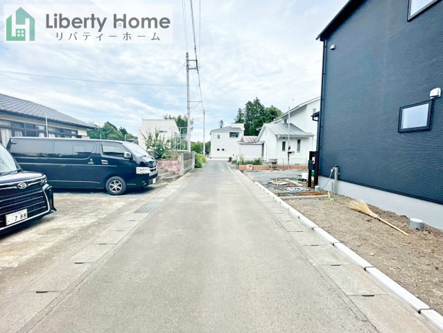 水戸市大串町2期　新築戸建の前面道路含む現地写真