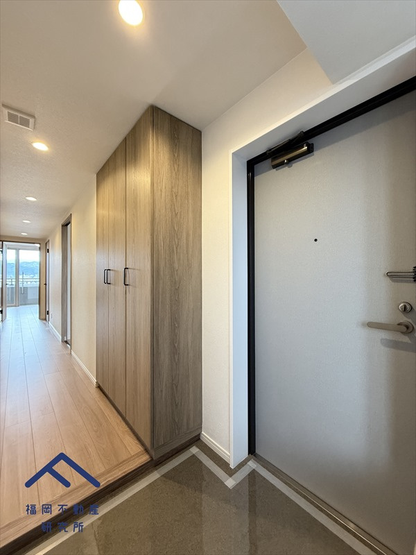 コアマンション春日ネクステージの玄関