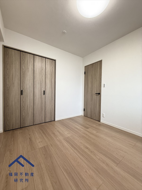 コアマンション春日ネクステージの洋室