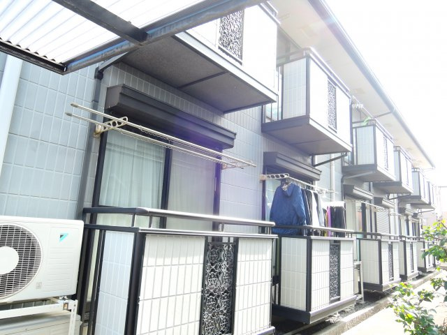 高槻市芥川町４丁目のアパート