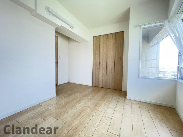 グリーンパーク第一八潮の洋室|ドキドキの新生活も、安心してスタート。ぴったりの住まいを見つけませんか？クランディアが一緒に住まい選びをサポートします‼　まずは、お気軽にお問合せください　＃クランディア