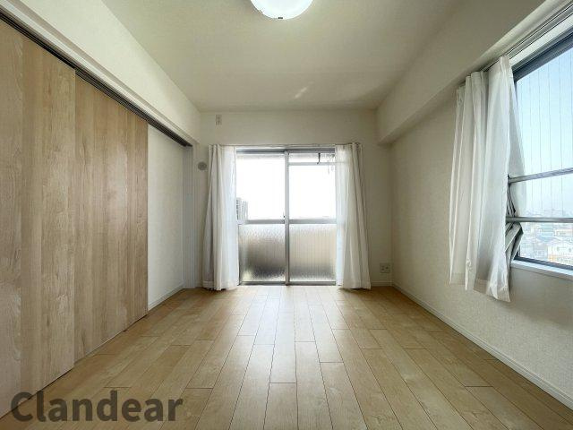 グリーンパーク第一八潮の洋室|ドキドキの新生活も、安心してスタート。ぴったりの住まいを見つけませんか？クランディアが一緒に住まい選びをサポートします‼　まずは、お気軽にお問合せください　＃クランディア