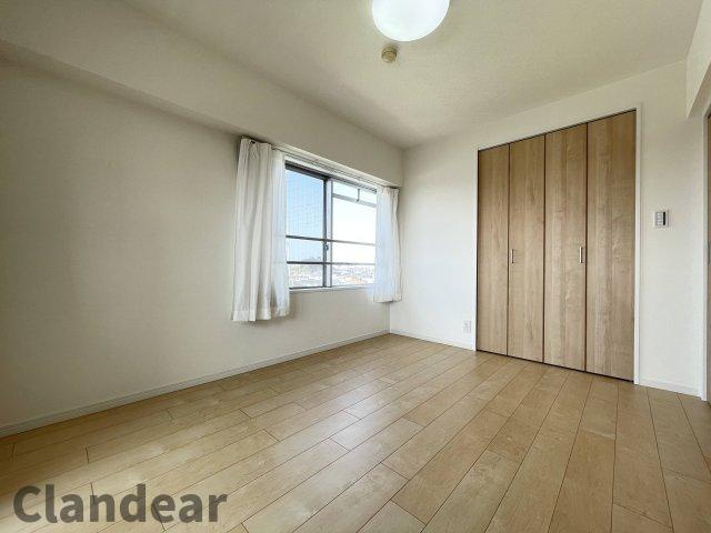 グリーンパーク第一八潮の洋室|ドキドキの新生活も、安心してスタート。ぴったりの住まいを見つけませんか？クランディアが一緒に住まい選びをサポートします‼　まずは、お気軽にお問合せください　＃クランディア