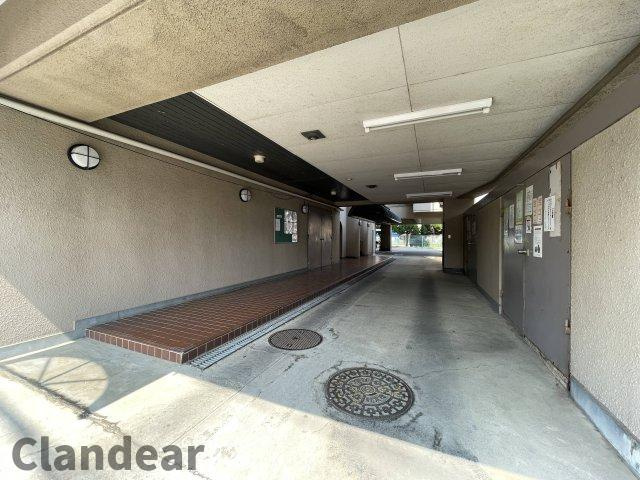 グリーンパーク第一八潮の駐車場|ドキドキの新生活も、安心してスタート。ぴったりの住まいを見つけませんか？クランディアが一緒に住まい選びをサポートします‼　まずは、お気軽にお問合せください　＃クランディア