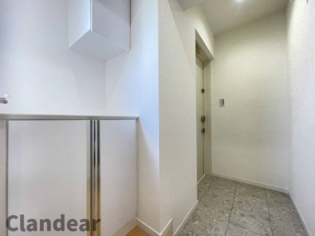 グリーンパーク第一八潮の玄関|ドキドキの新生活も、安心してスタート。ぴったりの住まいを見つけませんか？クランディアが一緒に住まい選びをサポートします‼　まずは、お気軽にお問合せください　＃クランディア