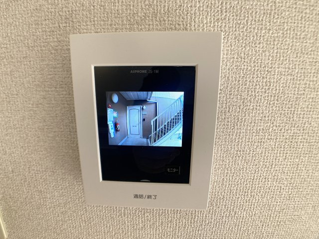 サザン五葉A棟のセキュリティ|ＴＶモニターホンで顔が見えて安心
