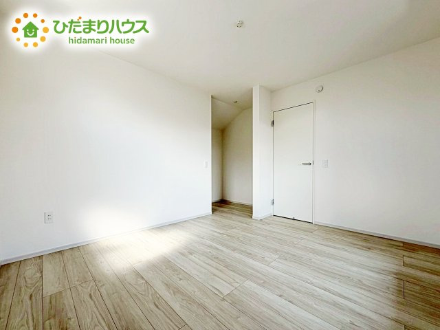【寝室】 | 水戸市堀町2期　新築戸建 | 寝室にはウォークインクローゼットを完備。スッキリ片付いた寝室が睡眠の質を上げてくれます。