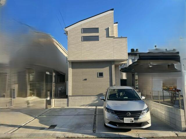 名古屋市緑区鏡田の中古一戸建の前面道路含む現地写真