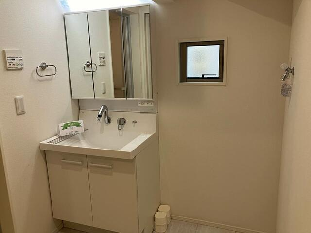 名古屋市緑区鏡田の中古一戸建の独立洗面台