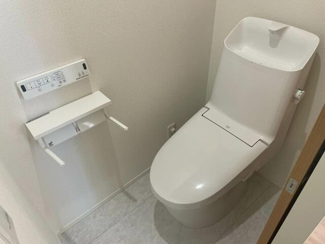 名古屋市緑区鏡田の中古一戸建のトイレ