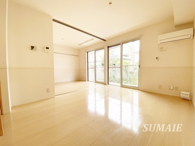 マルベリーの居間・リビング|綺麗な洋室です！