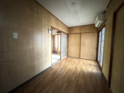 【居間・リビング】 | 紫野南舟岡町貸家