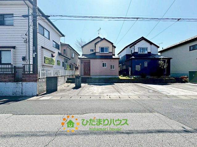 加須市花崎4丁目　中古一戸建ての駐車場
