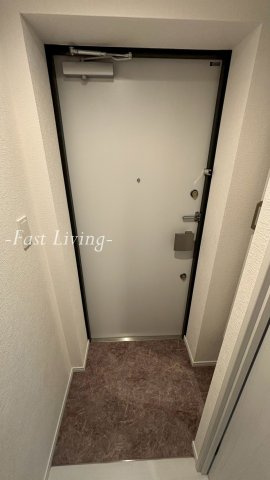 エルファーロ神楽坂Ⅲの玄関