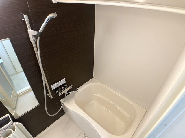 サザン五葉C棟の浴室|入れ替え済みの綺麗なバスルーム